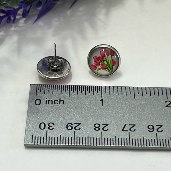 Red Tulip Earrings Inspired earrings Stud Cute Red Bouquet Flower Earring round - Picture 12 of 12